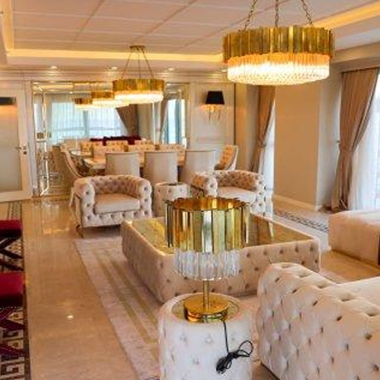 شقة فاخرة للإيجار – STeam Residence 103
